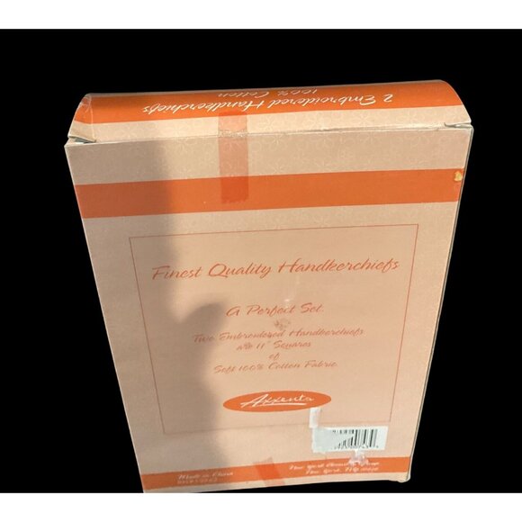 AXXENTS Embroidered Floral White 100% Cotton Handkerchiefs Gift Set 11" x 11" - Picture 3 of 3